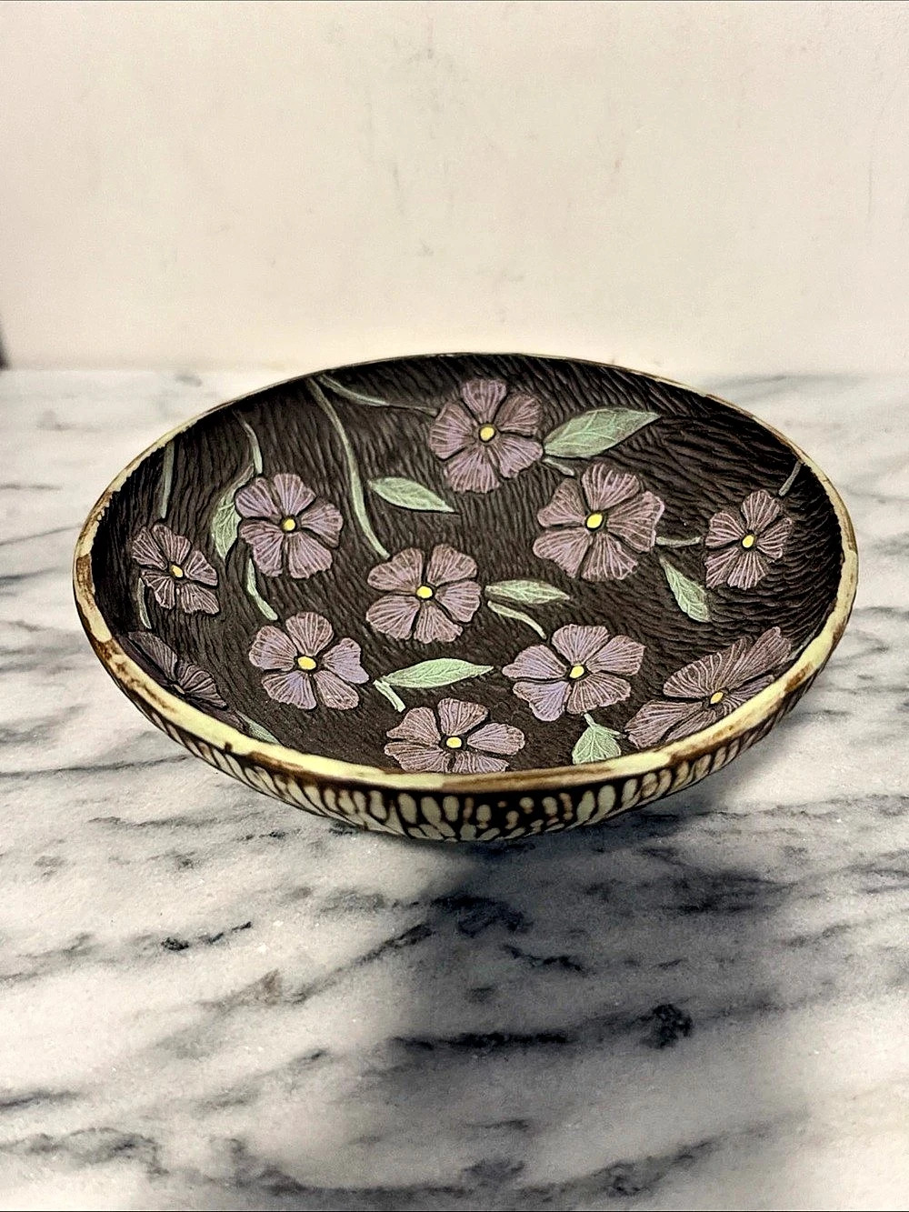 Sgraffito studio art lava clay Floral Decorative Serving Bowl signed JL